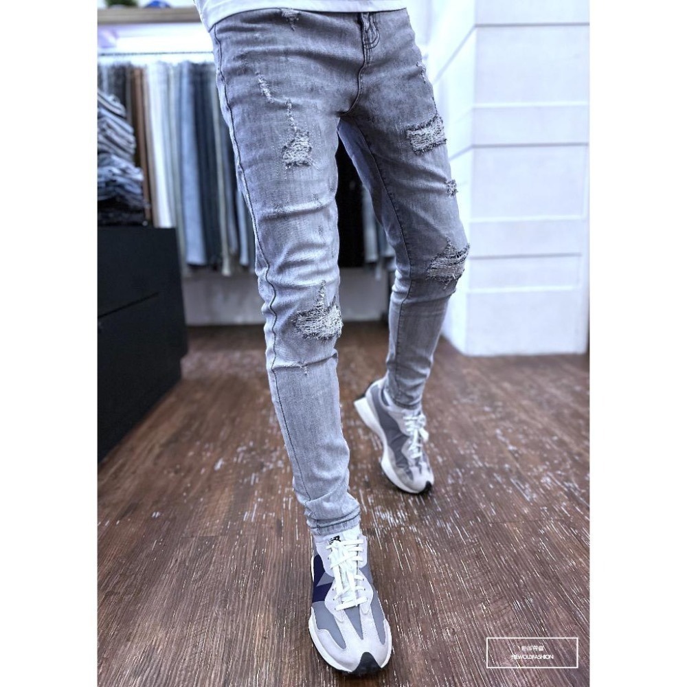 『新品上市』重磅縫線變形蟲補丁小直筒 煙灰水泥灰 牛仔破褲 顯瘦修身窄管 補丁破壞 男生牛仔褲(NOF23063895)-細節圖3