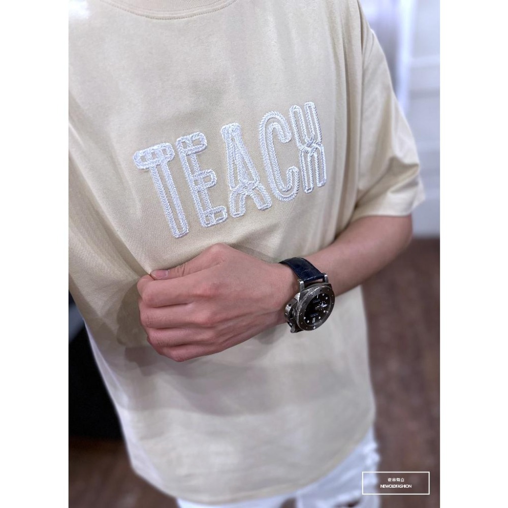 『新品上市』重磅TEACH刺繡短T(NOF2303C30030)-米-細節圖5