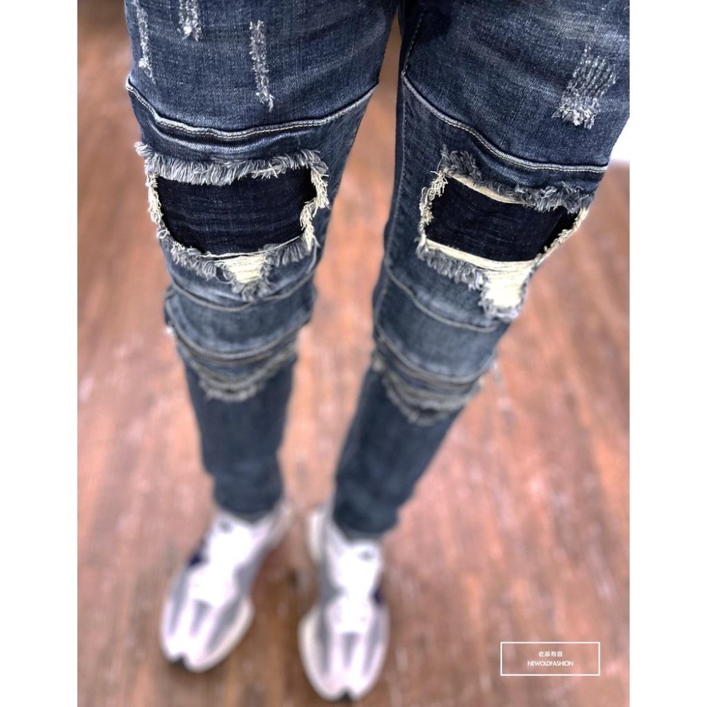 『老爺有喜』重磅深藍補丁膝拉鍊小直筒褲 機車褲 彈性牛仔破褲 顯瘦修身窄管 補丁破壞牛仔褲(NOF22033330)-細節圖6