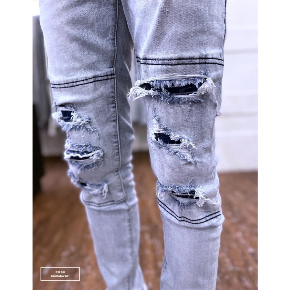 『老爺有喜』重磅對稱三洞補丁小直筒褲 彈性抽鬚 牛仔破褲 顯瘦 修身 窄管 補丁破壞 牛仔褲(NOF22073105)-細節圖6