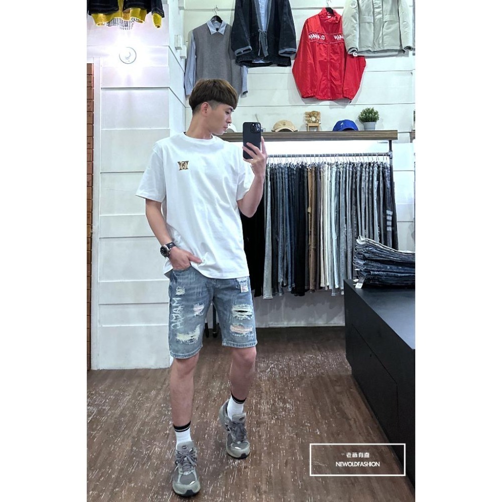 『新品上市』重磅HAOER紅補丁破壞牛仔短褲 破壞抽鬚 日系 阿美咔嘰 五分褲 牛仔褲 男生短褲(NOF2303909)-細節圖3
