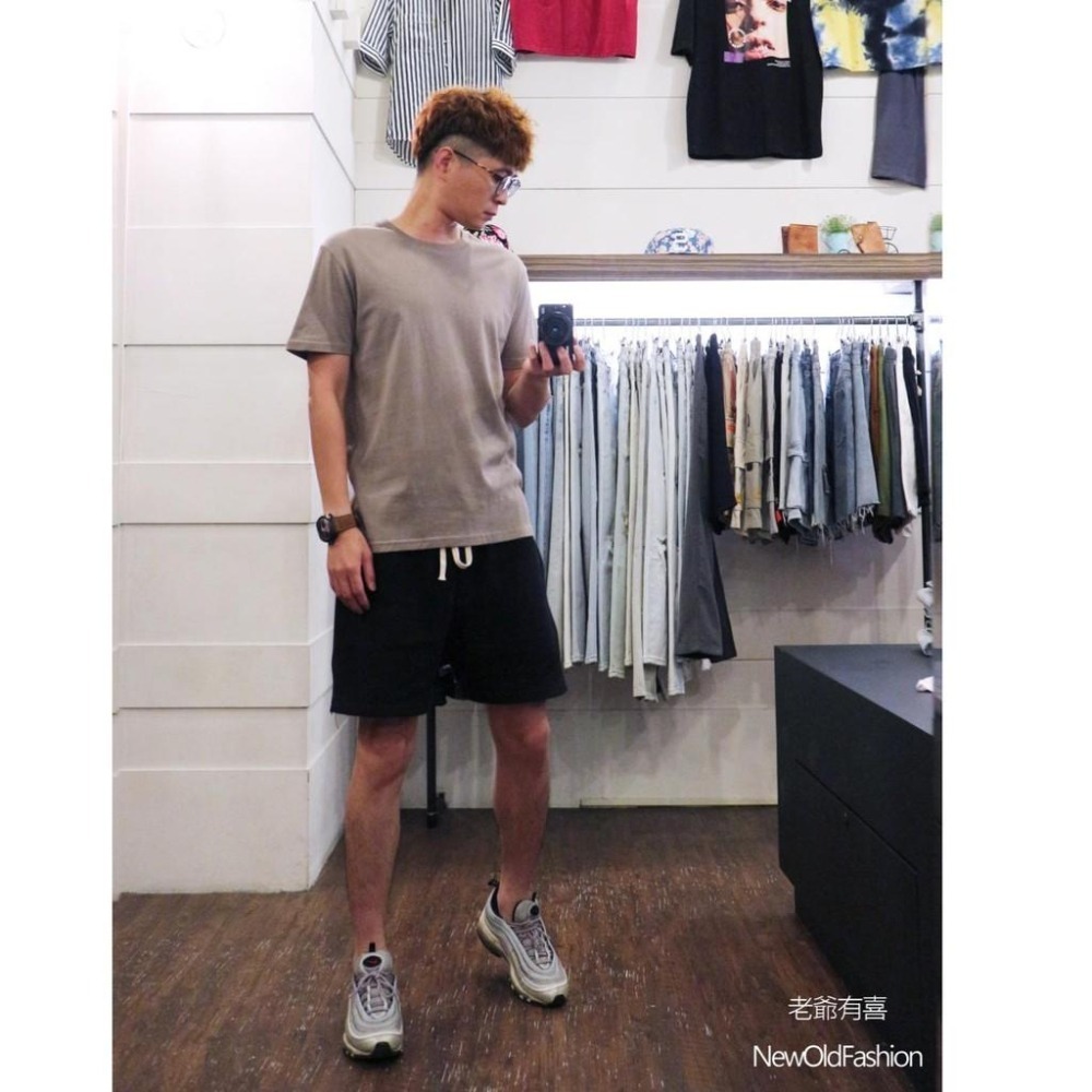 『老爺有喜』重磅UPF50+超高防護係數素色短Ｔ恤-卡其-細節圖3