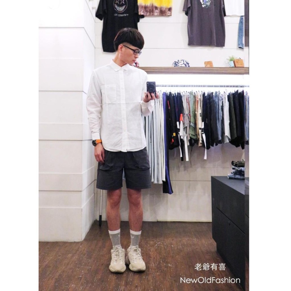 『老爺有喜』一字刺繡口袋素色襯衫(NOF20062003)-白-細節圖7