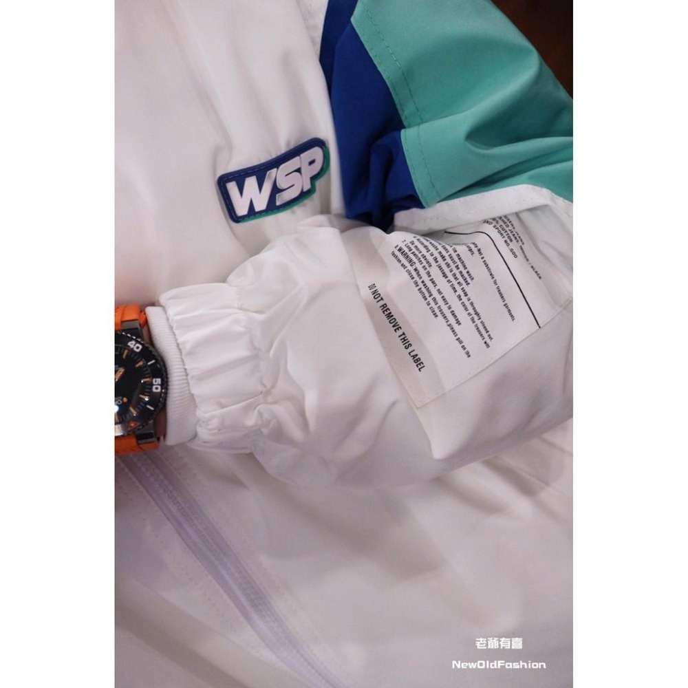 『老爺有喜』WSP胸章立領拼接防風外套-白-細節圖5