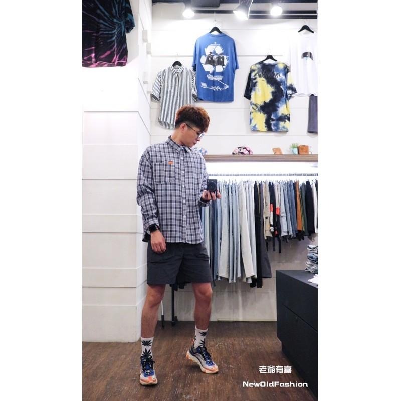 『老爺有喜』小橘標高低口袋格紋襯衫(NOF2009C200)-黑-細節圖5