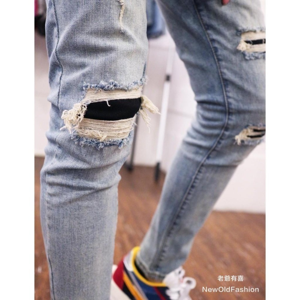 『老爺有喜』重磅淺刷白膝破壞補丁牛仔小直筒褲 彈性抽鬚 牛仔破褲 顯瘦 修身 窄管 補丁破壞 水洗刷白 水泥灰 牛仔褲-細節圖5