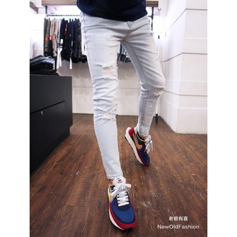 『老爺有喜』重磅淺刷白破壞貓鬚牛仔小直筒褲 彈性抽鬚 牛仔破褲 顯瘦修身窄管 補丁破壞牛仔褲 極淺刷色 水泥灰 白灰霧灰-細節圖4