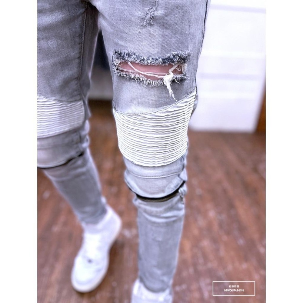 『老爺有喜』重磅淺灰白補丁膝拉鍊機車褲 皮革拼接 彈性抽鬚 牛仔破褲 顯瘦修身窄管 破壞牛仔褲(NOF2203613)-細節圖6