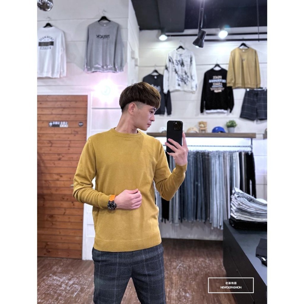 『老爺有喜』重磅圓領簡約素色針織衫-黃(NOF22105551)-細節圖6