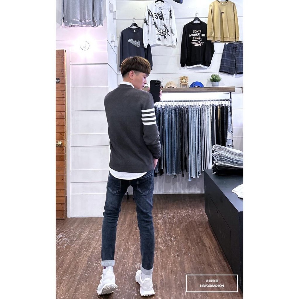 『老爺有喜』重磅四線條開襟針織罩衫-灰(NOF2210C67004)-細節圖8