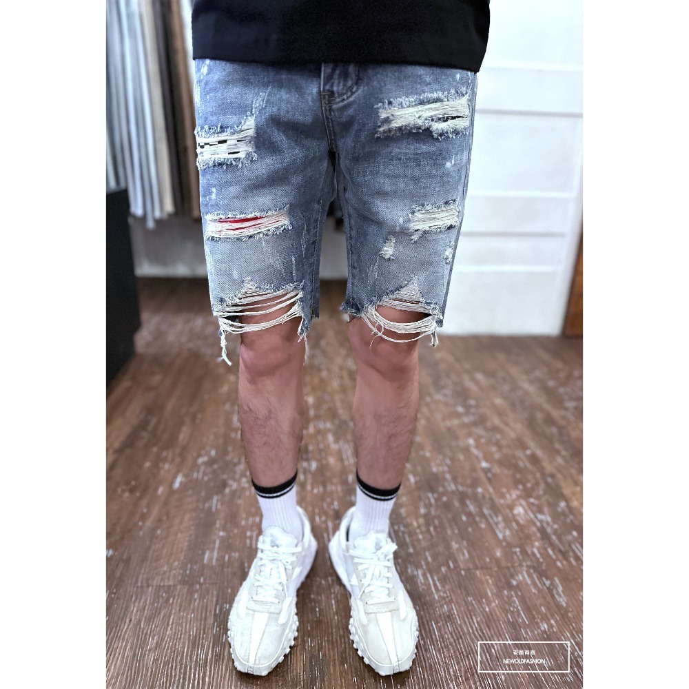 『新品上市』重磅格紋紅補丁不修邊牛仔短褲 破壞貓鬚 日系 阿美咔嘰 牛仔褲 工裝 短褲 五分褲(NOF2303186)-細節圖2