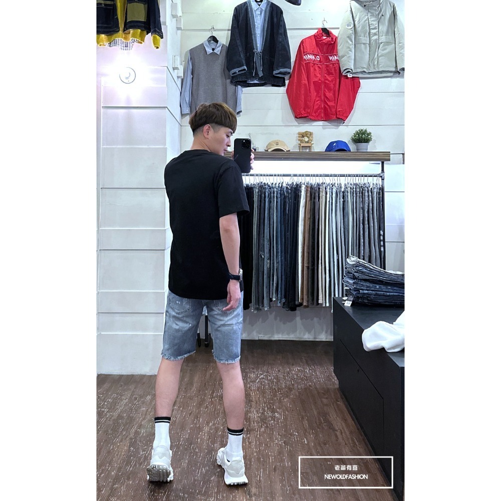 『新品上市』重磅格紋紅補丁不修邊牛仔短褲 破壞貓鬚 日系 阿美咔嘰 牛仔褲 工裝 短褲 五分褲(NOF2303186)-細節圖8