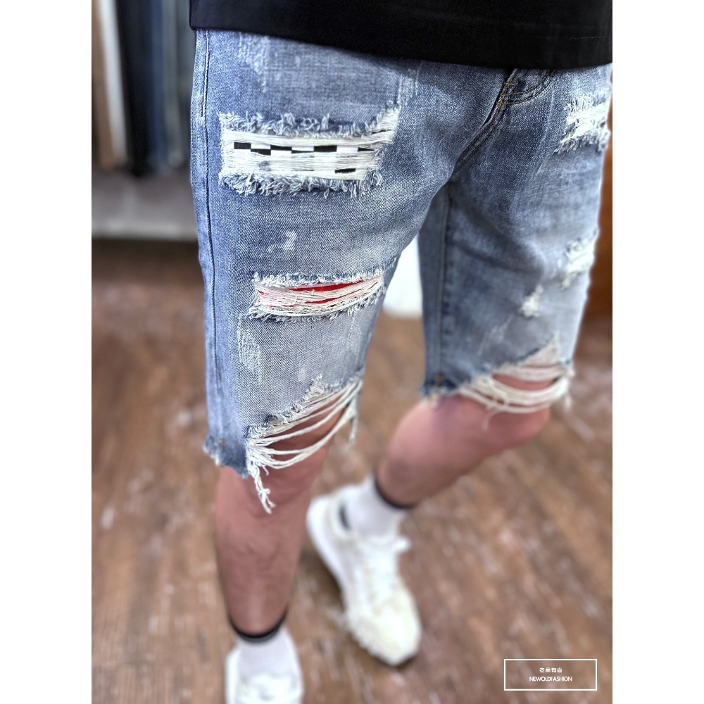 『新品上市』重磅格紋紅補丁不修邊牛仔短褲 破壞貓鬚 日系 阿美咔嘰 牛仔褲 工裝 短褲 五分褲(NOF2303186)-細節圖10