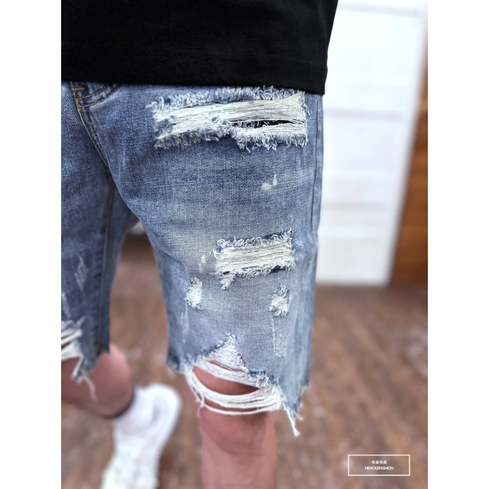 『新品上市』重磅格紋紅補丁不修邊牛仔短褲 破壞貓鬚 日系 阿美咔嘰 牛仔褲 工裝 短褲 五分褲(NOF2303186)-細節圖11