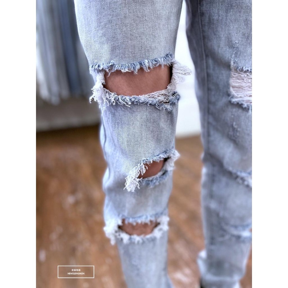 『老爺有喜』重磅不對稱多破壞小直筒褲 彈性抽鬚 牛仔破褲 顯瘦修身窄管 補丁破壞 牛仔褲(NOF22063110)-細節圖4