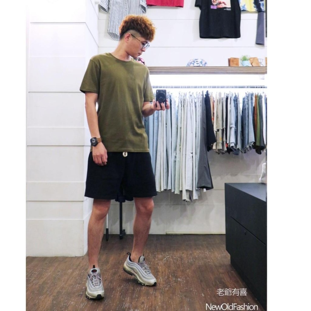 『老爺有喜』重磅UPF50+超高防護係數素色短Ｔ恤-橄欖綠-細節圖2