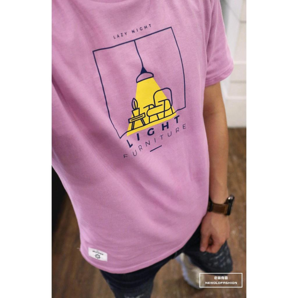 『老爺有喜』重磅Furniture燈光短T -粉紫-細節圖2