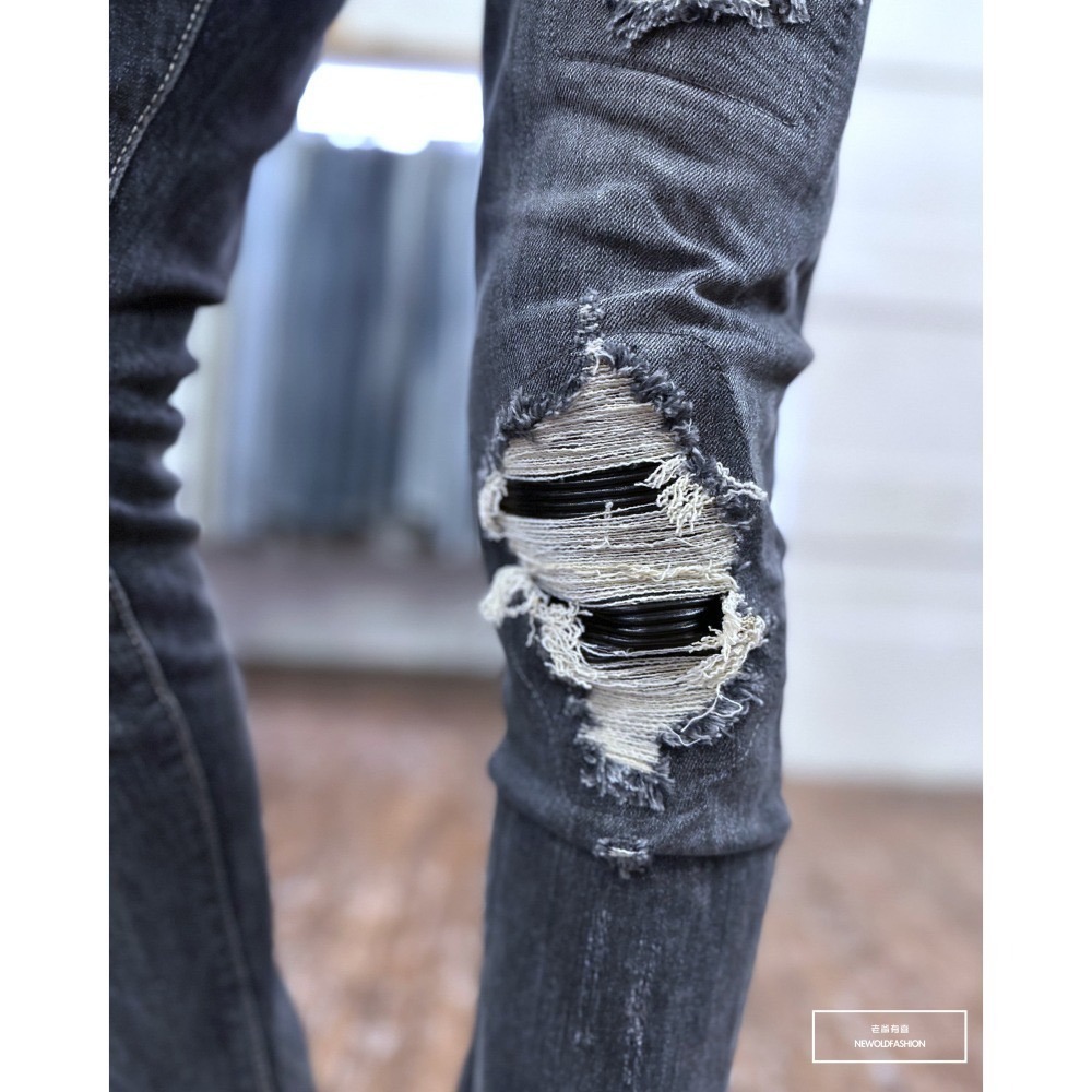 『老爺有喜』重磅五洞皮革機車補丁小直筒(NOF23085022) 彈性抽鬚 深色牛仔破褲 顯瘦修身窄管 補丁破壞牛仔褲-細節圖3