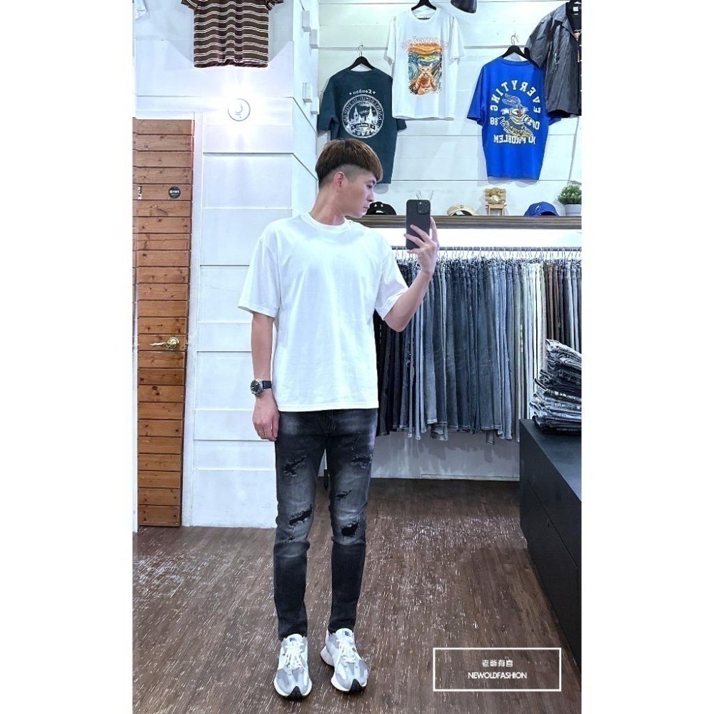 『老爺有喜』重磅闇黑六補丁刷白小直筒(NOF23085098)刷白 彈性抽鬚 深色牛仔破褲 顯瘦修身窄管 補丁破壞牛仔-細節圖2