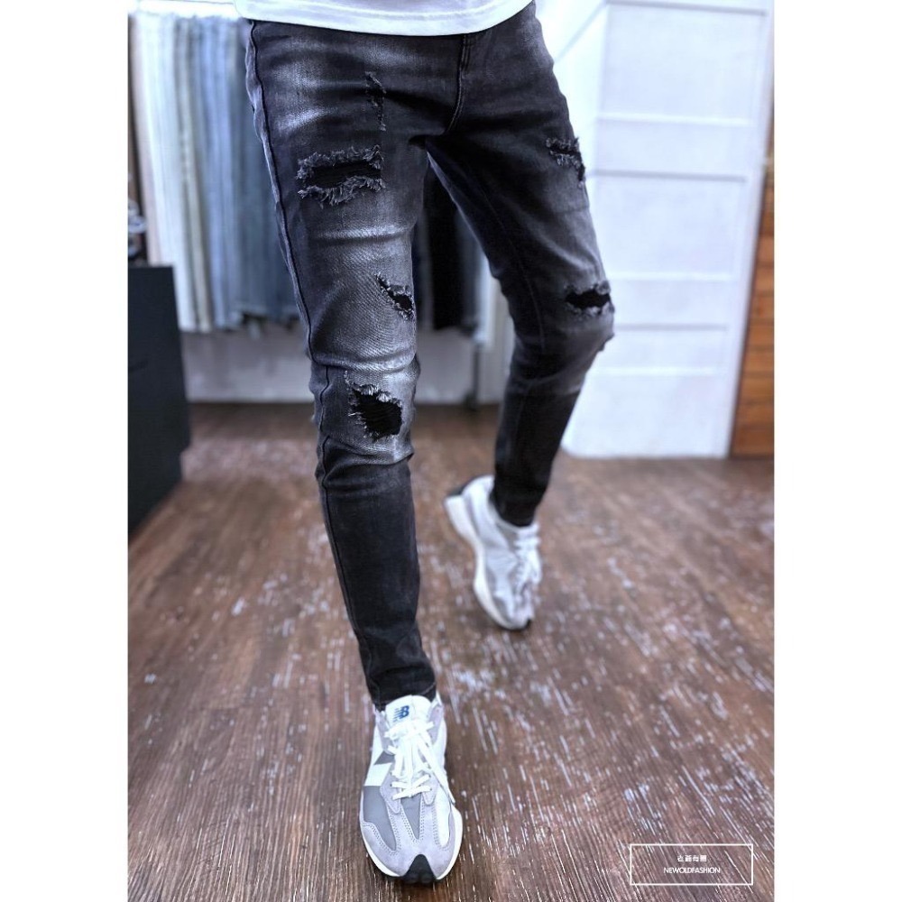 『老爺有喜』重磅闇黑六補丁刷白小直筒(NOF23085098)刷白 彈性抽鬚 深色牛仔破褲 顯瘦修身窄管 補丁破壞牛仔-細節圖4