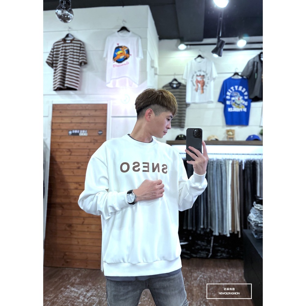 『新品上市』重磅SNESO拼接大學T-白(NOF2309B5530)-細節圖4