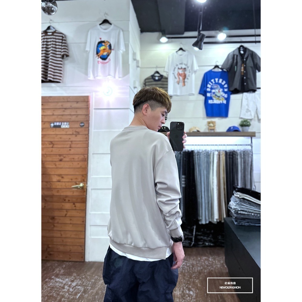 『新品上市』重磅SNESO拼接大學T-卡其(NOF2309B5530)-細節圖11