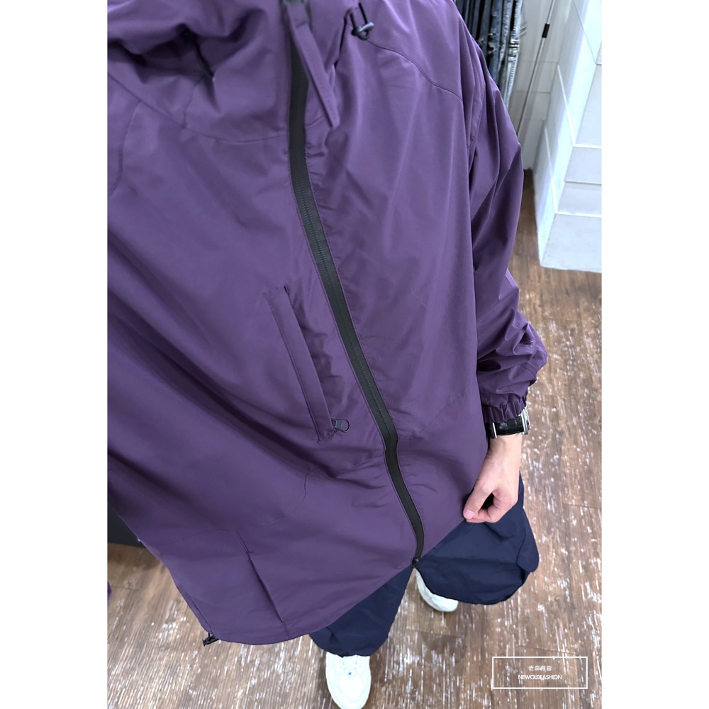 『新品上市』重磅Outdoor單色口袋機能外套-紫(NOF23095268)-細節圖7