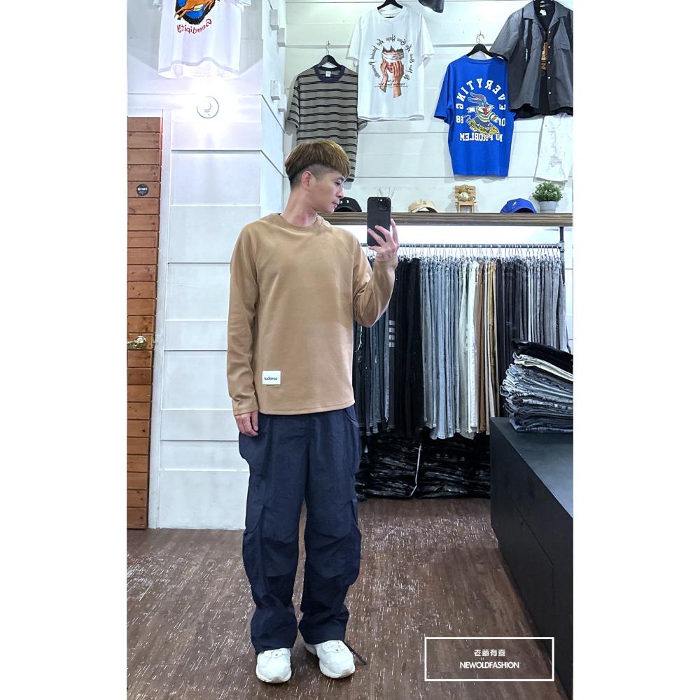 『新品上市』重磅Serebat白標大學T-咖(NOF2309B2230)-細節圖2