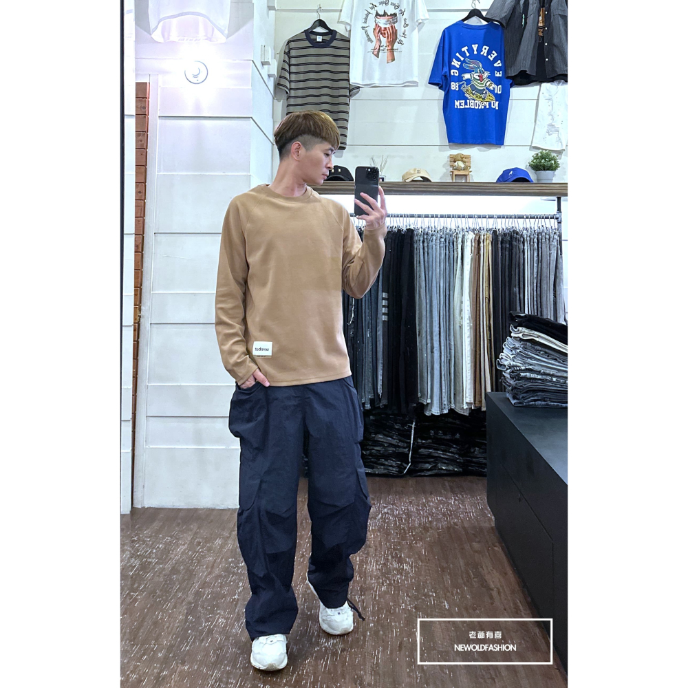 『新品上市』重磅Serebat白標大學T-咖(NOF2309B2230)-細節圖10