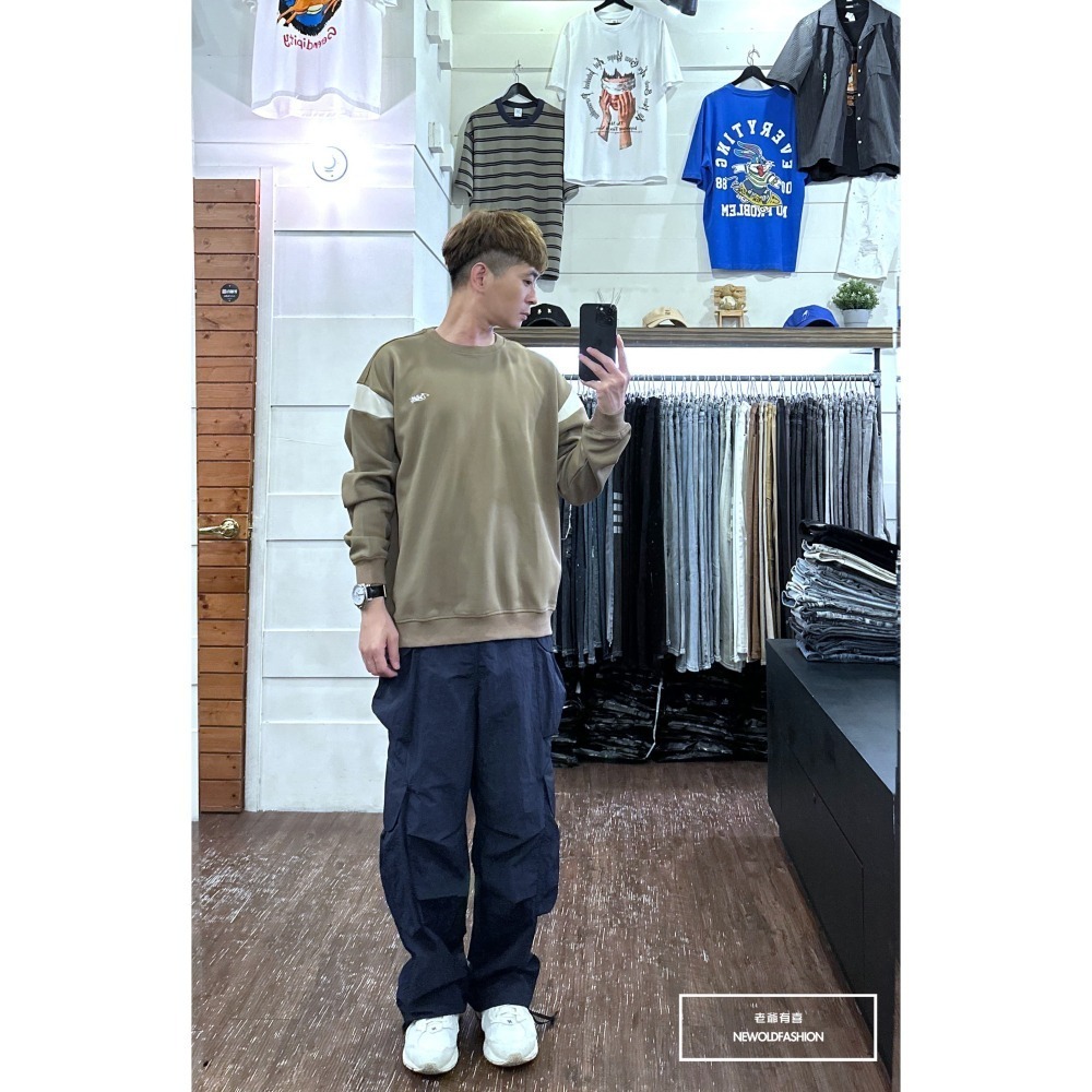 『新品上市』重磅B刺繡拼接大學T-咖(NOF2309B5533)-細節圖3