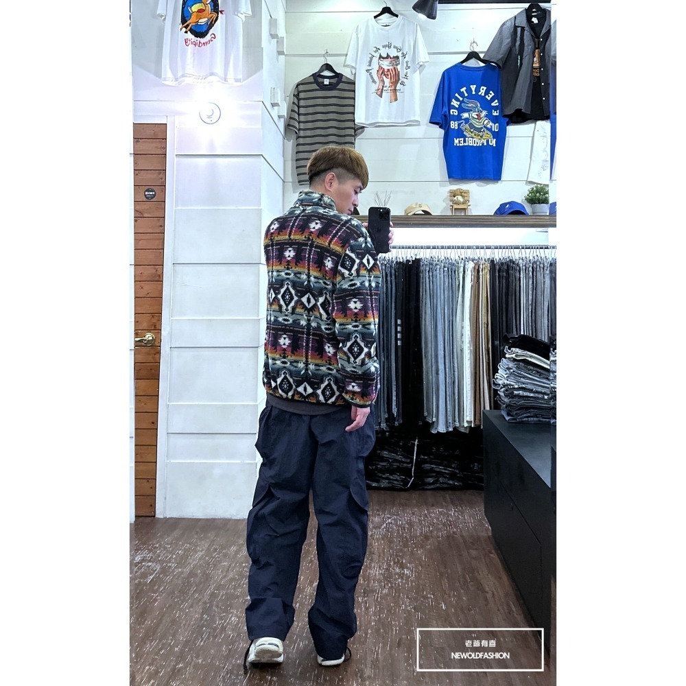 『新品上市』重磅民族風拉鍊口袋拼接外套-紫(NOF23095263)-細節圖2