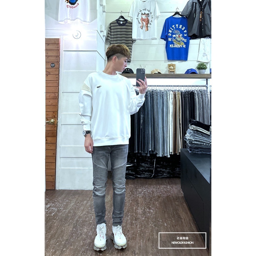 『新品上市』重磅B刺繡拼接大學T-白(NOF2309B5533)-細節圖2