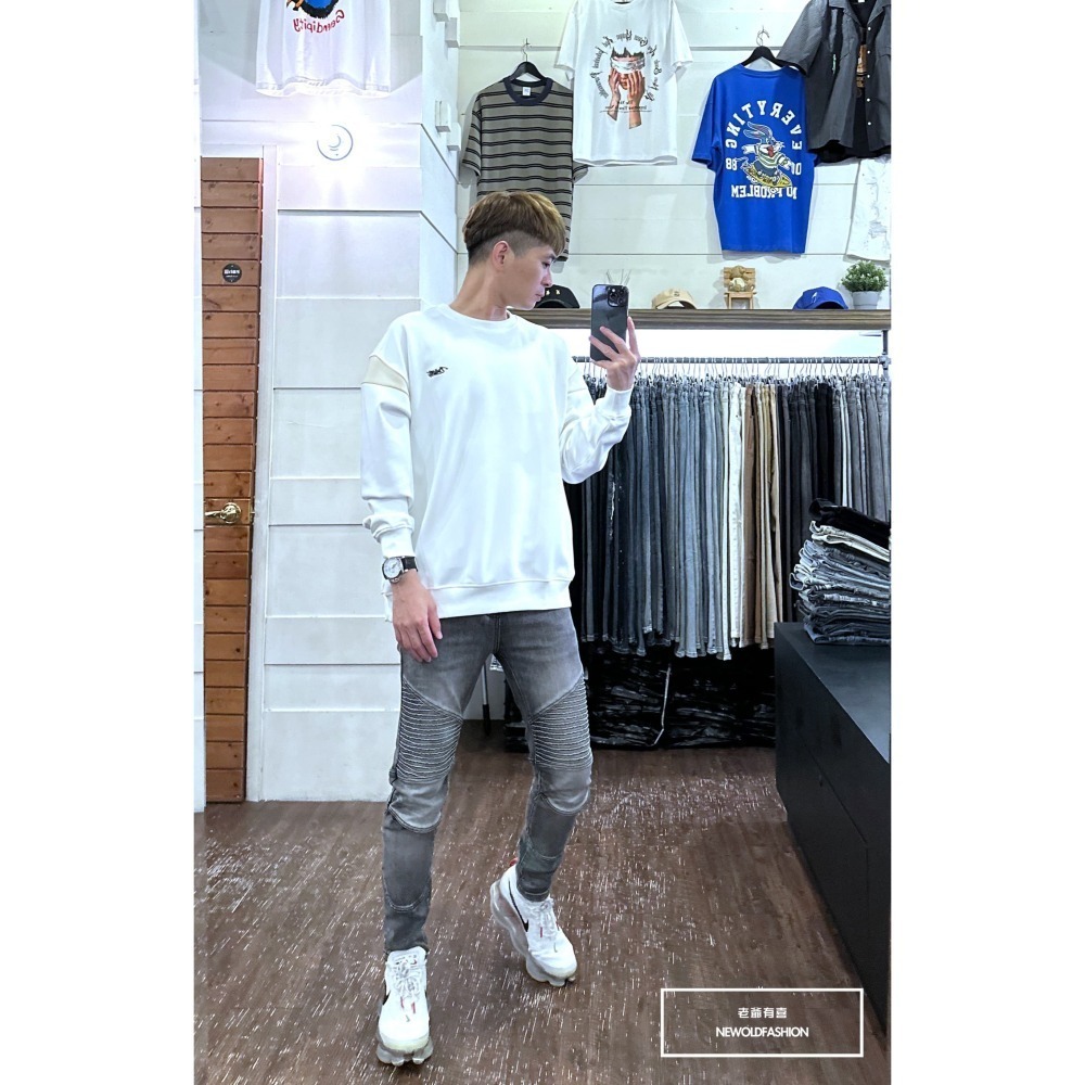 『新品上市』重磅B刺繡拼接大學T-白(NOF2309B5533)-細節圖4