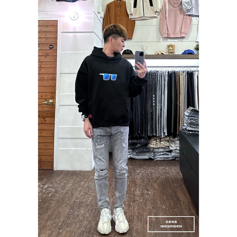 『新品上市』重磅墨鏡西瓜刷毛帽T-黑(NOF2311D011)-細節圖2