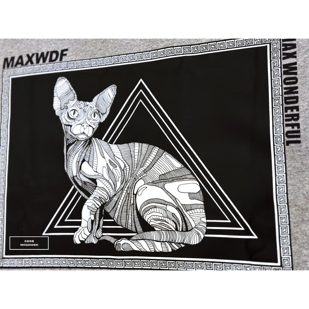 『新品上市』重磅三角埃及貓刷毛大學T-淺灰(NOF2311F011)-細節圖4