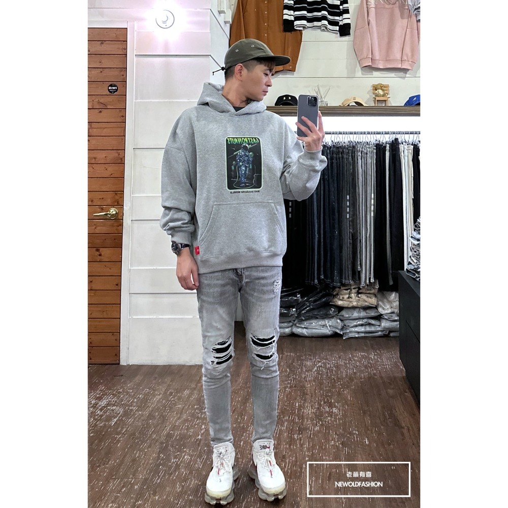 『新品上市』重磅GAST太空人刷毛帽T-淺灰(NOF2311D003)-細節圖5