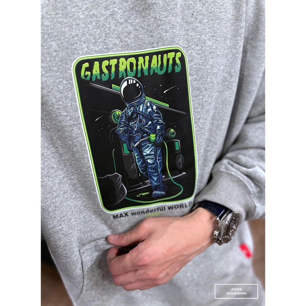 『新品上市』重磅GAST太空人刷毛帽T-淺灰(NOF2311D003)-細節圖6