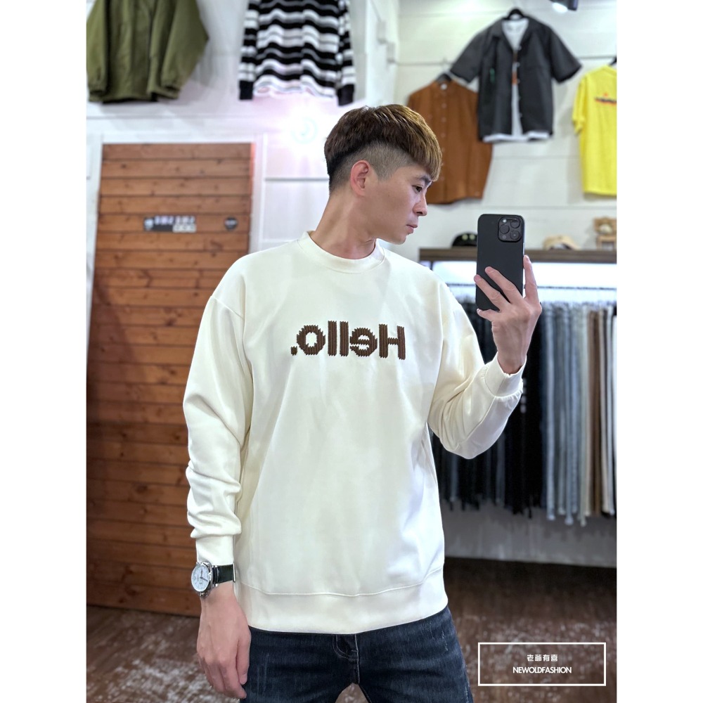 『新品上市』重磅Hello刺繡大學T-米(NOF2309383)-細節圖5