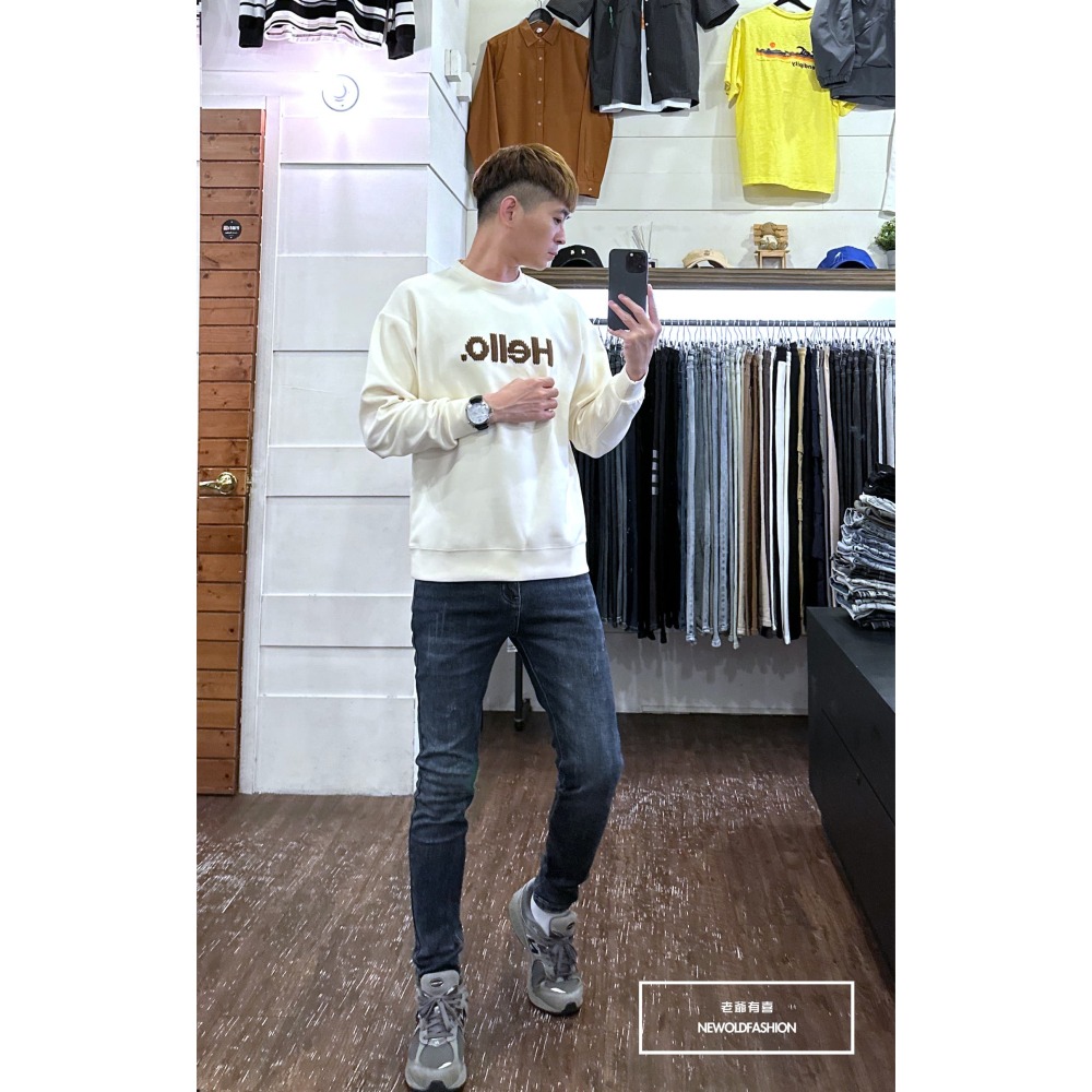 『新品上市』重磅Hello刺繡大學T-米(NOF2309383)-細節圖6