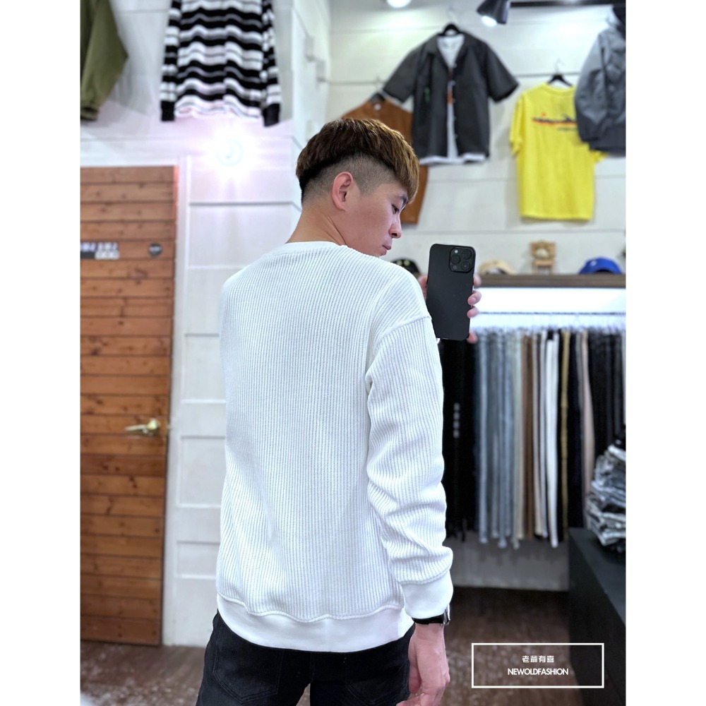 『新品上市』重磅立體粗針織大學T-白(NOF2310C65001)-細節圖7