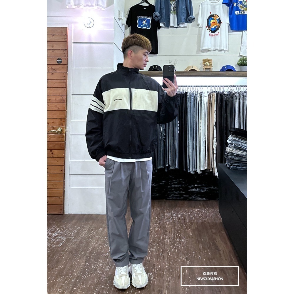 『新品上市』重磅Reasonably三槓防風外套-黑(NOF2310C61003)-細節圖2