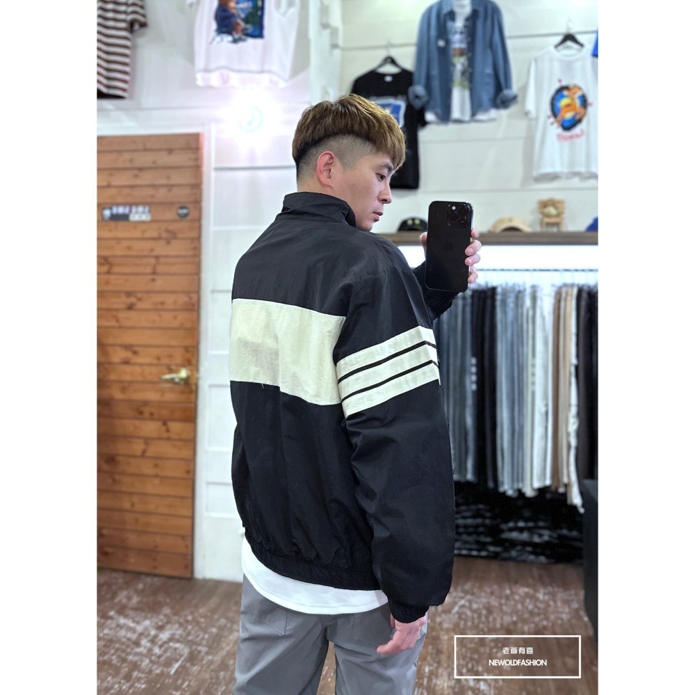 『新品上市』重磅Reasonably三槓防風外套-黑(NOF2310C61003)-細節圖4