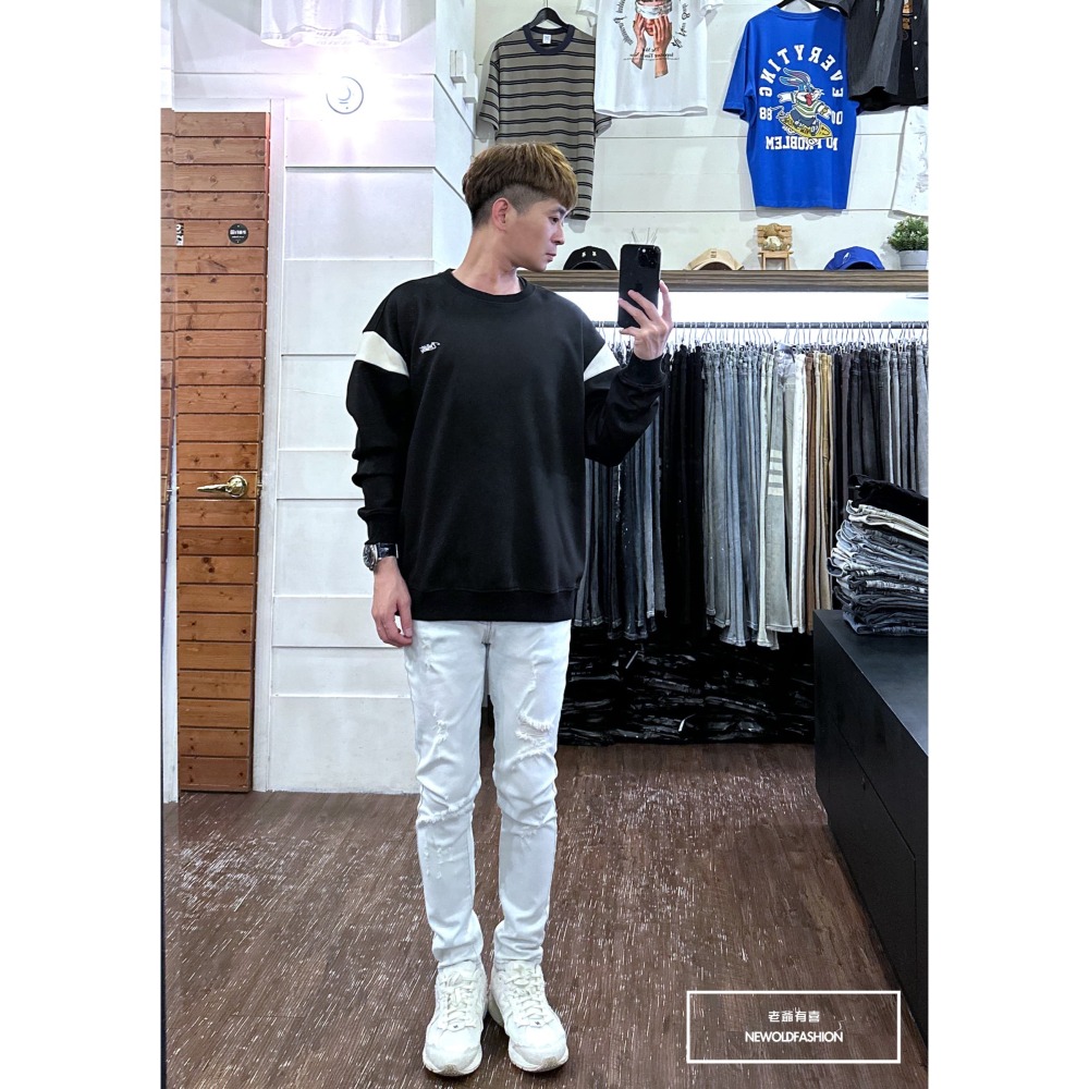 『新品上市』重磅B刺繡拼接大學T-黑(NOF2309B5533)-細節圖2