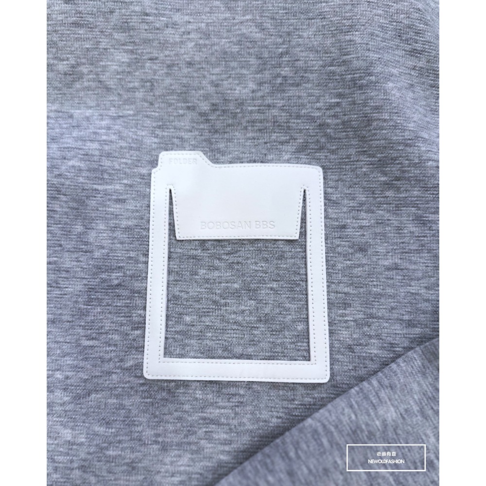 『新品上市』重磅BBS造型口袋針織大學T-淺灰(NOF2310C65009)-細節圖7