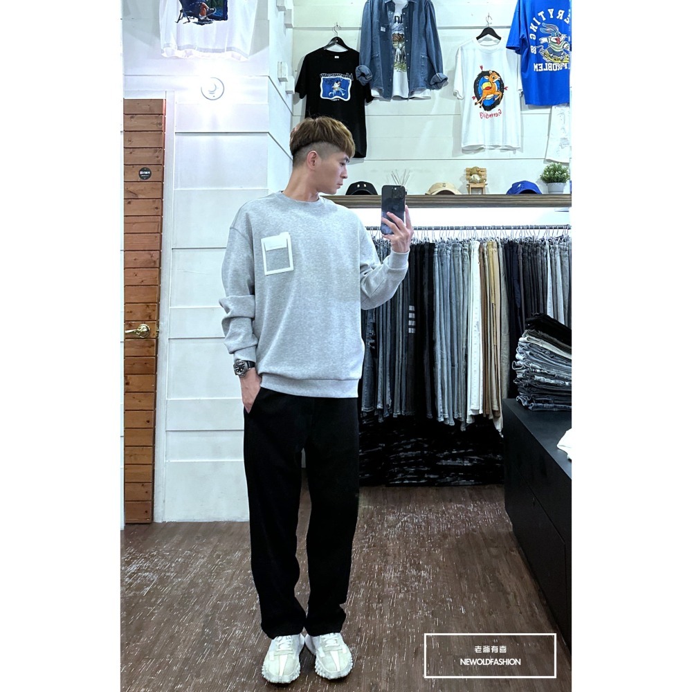 『新品上市』重磅BBS造型口袋針織大學T-淺灰(NOF2310C65009)-細節圖8