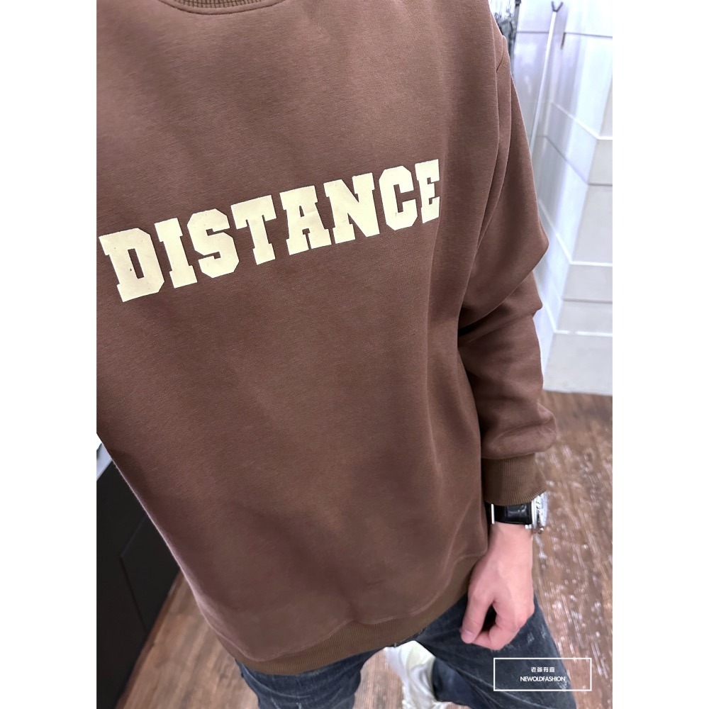 『新品上市』重磅DISTANCE字母大學T-咖(NOF2309395)-細節圖6