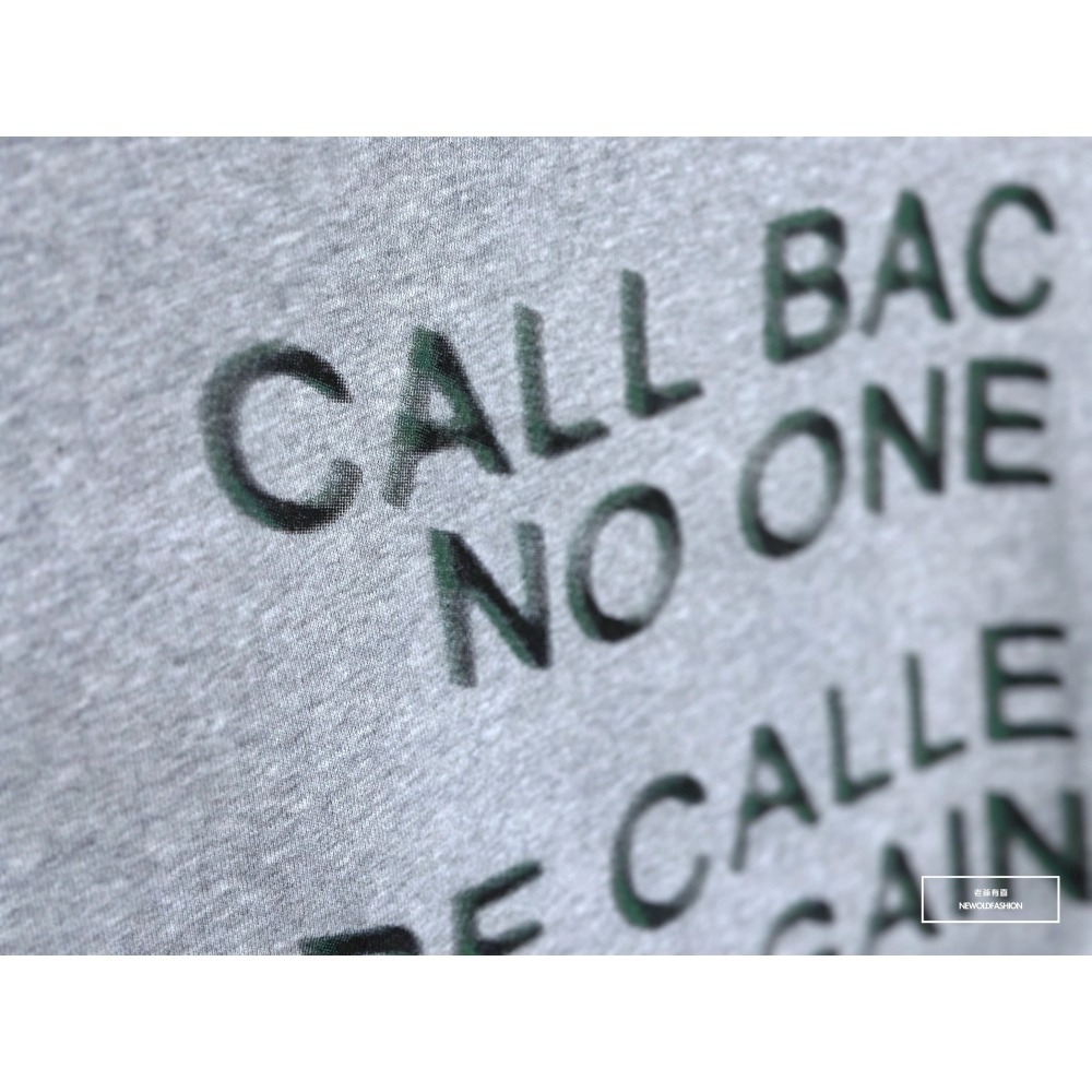 『新品上市』重磅AGAIN標語大學T-淺灰(NOF2309393)-細節圖5