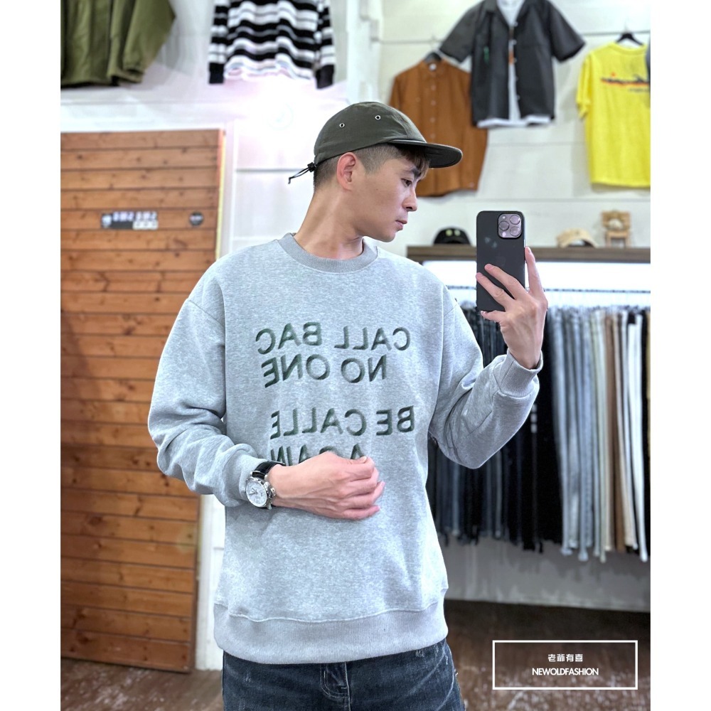 『新品上市』重磅AGAIN標語大學T-淺灰(NOF2309393)-細節圖6