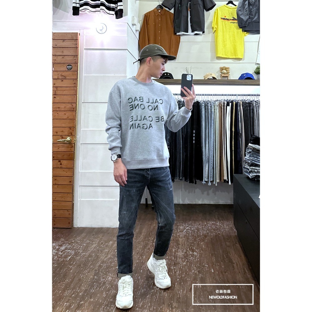 『新品上市』重磅AGAIN標語大學T-淺灰(NOF2309393)-細節圖7