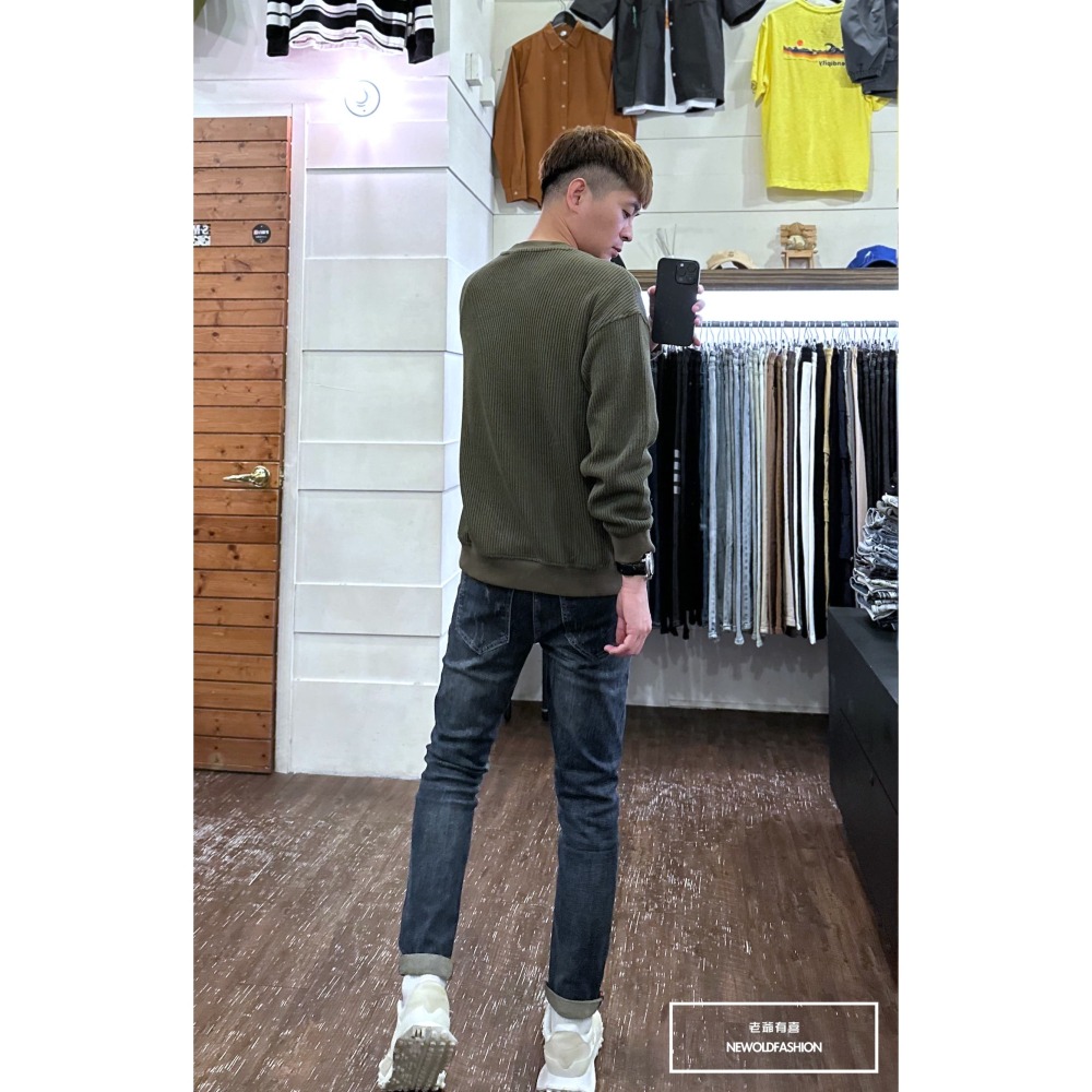 『新品上市』重磅純色斜肩大學T-深灰(NOF2309389)-細節圖6